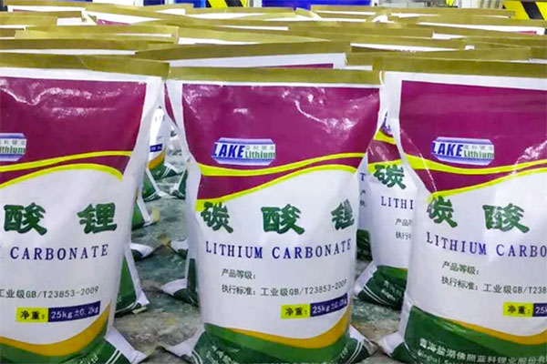 碳酸锂价格持续飙升,千亿锂盐龙头强势涨停!(图1) 碳酸锂价格持续飙升,千亿锂盐龙头强势涨停!(图1)